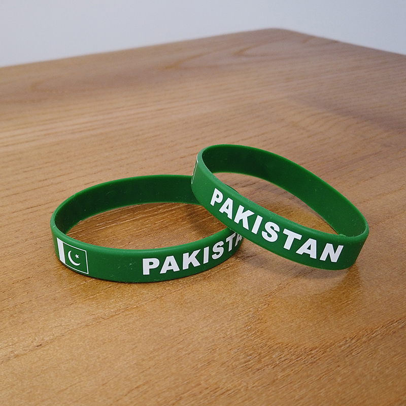 Pulsera de silicona con bander - Women Accessories Pakistan reseña y precio