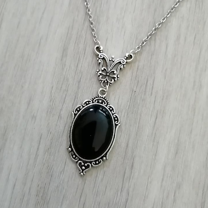 Collar gótico con dije de cris - Women'S Vampire Accessories reseña y precio